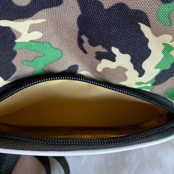 Unionbay Camouflage small backpack - Picture 5 of 7